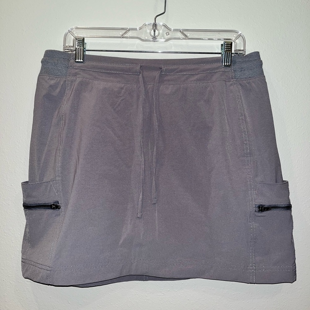 Tangerine brand grey skort